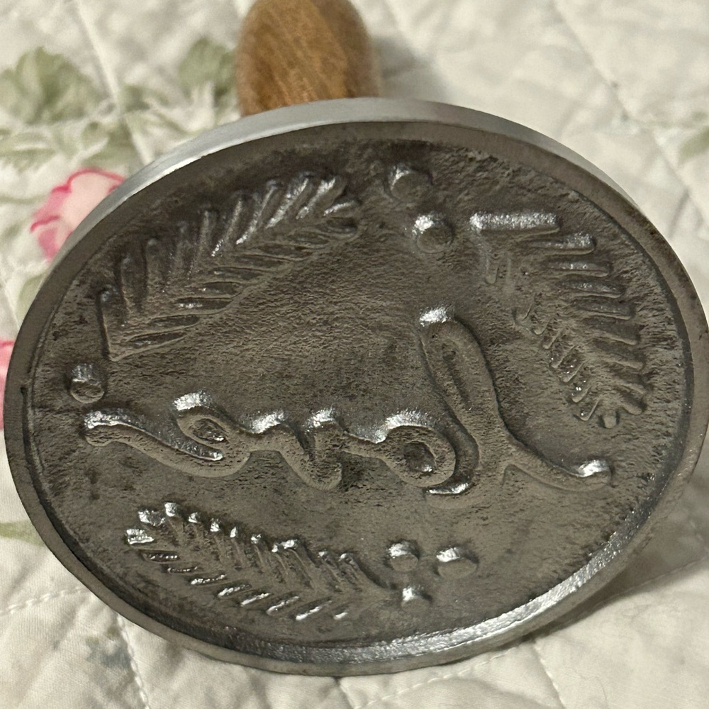 Love metal cookie press Christmas wooden handle Mary & Martha